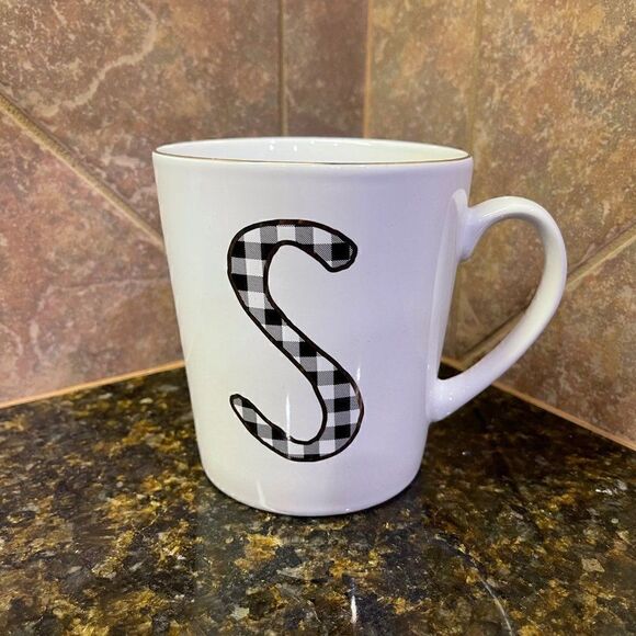 S Initial Mug   - Picture 2 of 4